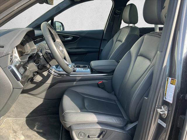 Used 2025 Audi Q7 3.0T Premium Plus w/ Premium Plus Package image 12