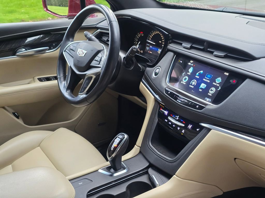 Used 2018 Cadillac XT5 FWD image 22