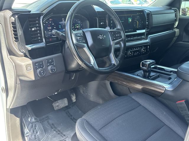 Used 2024 Chevrolet Silverado 1500 LT Trail Boss w/ Protection Package AWD/4WD image 17