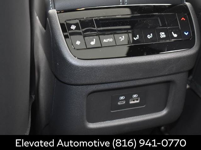 Certified 2025 INFINITI QX60 Luxe w/ Black Edition AWD/4WD image 18
