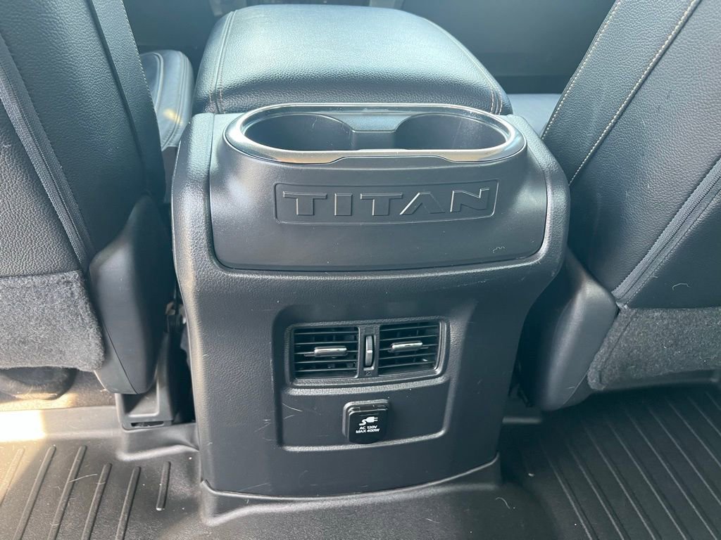 Used 2018 Nissan Titan SL w/ Chrome Package image 21