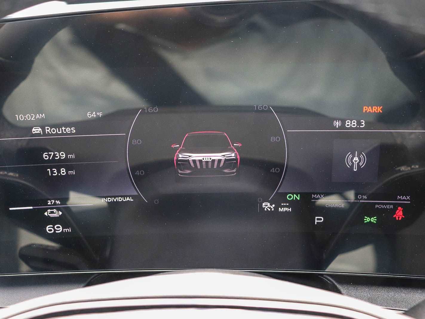 Used 2025 Audi Q6 e-tron Premium Plus w/ Premium Plus AWD/4WD image 25