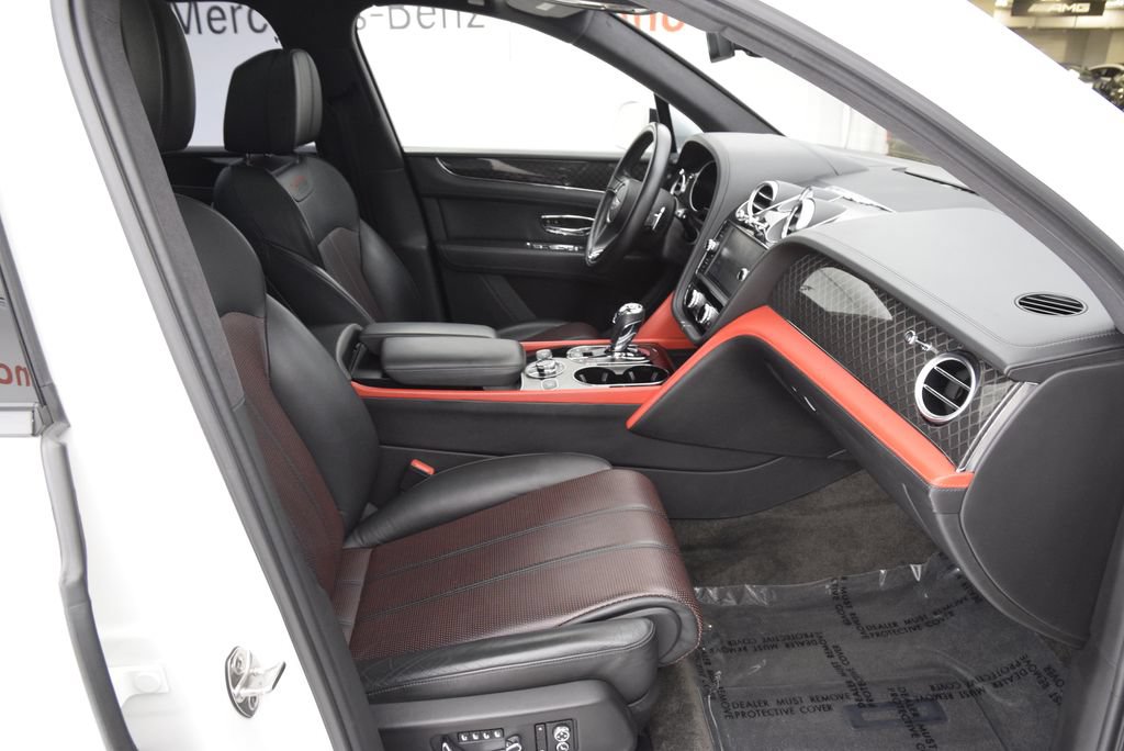 Used 2020 Bentley Bentayga Design Series AWD/4WD image 16