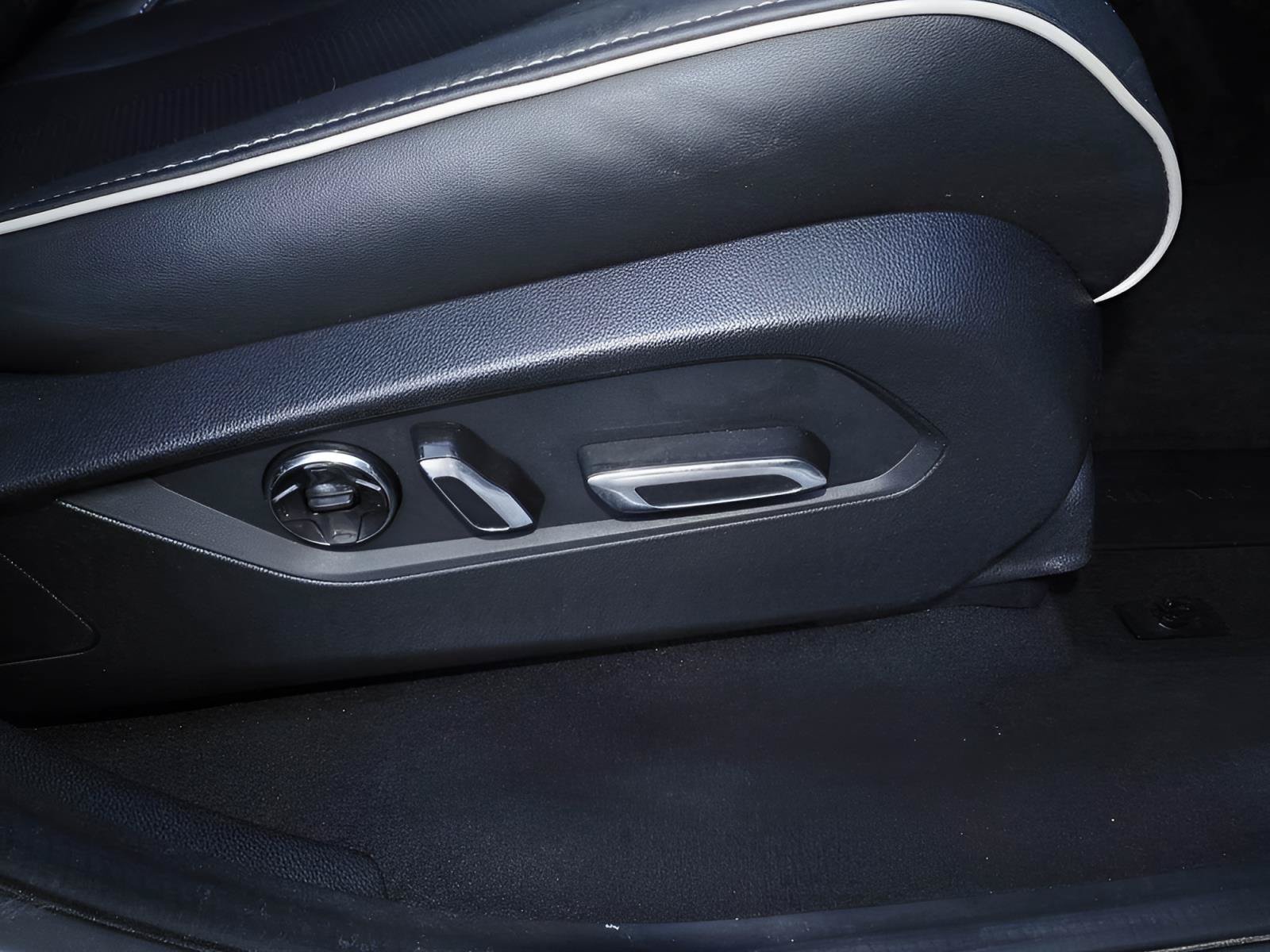 Used 2023 Acura MDX SH-AWD w/ Advance Package image 23