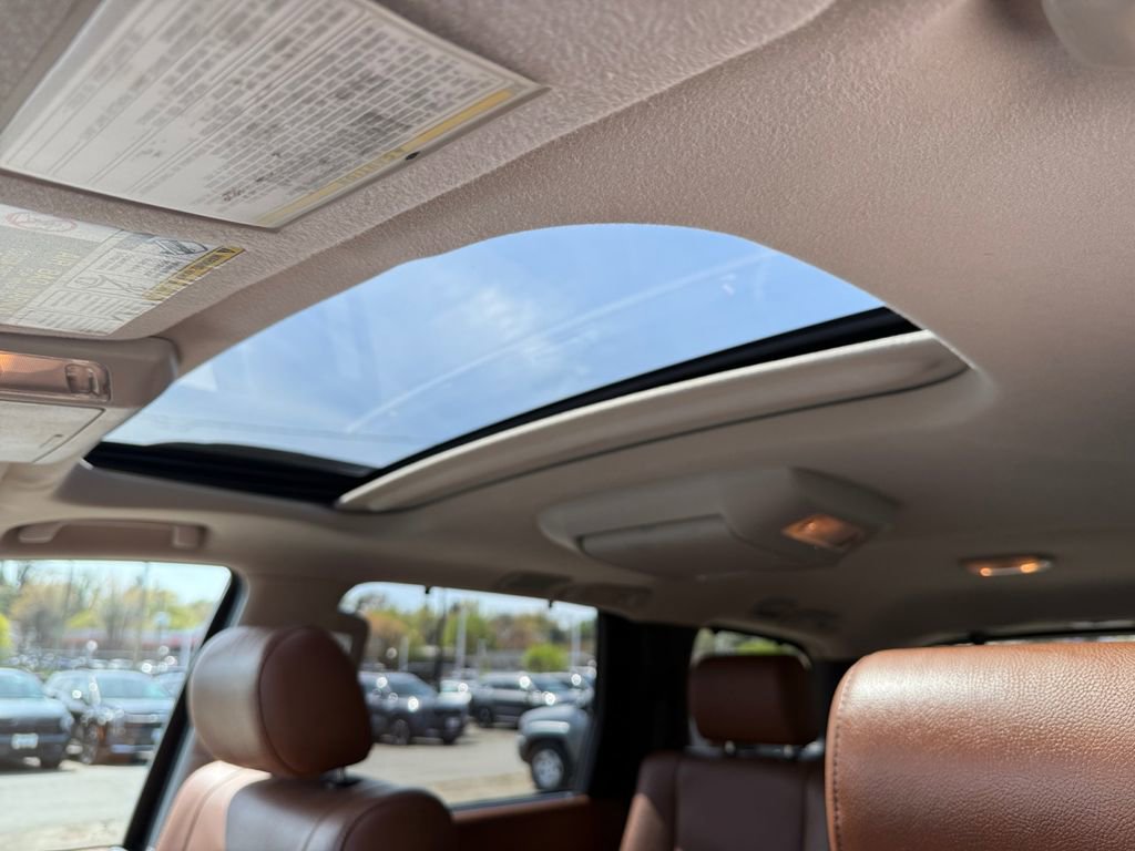 Used 2015 Toyota Sequoia Platinum image 27