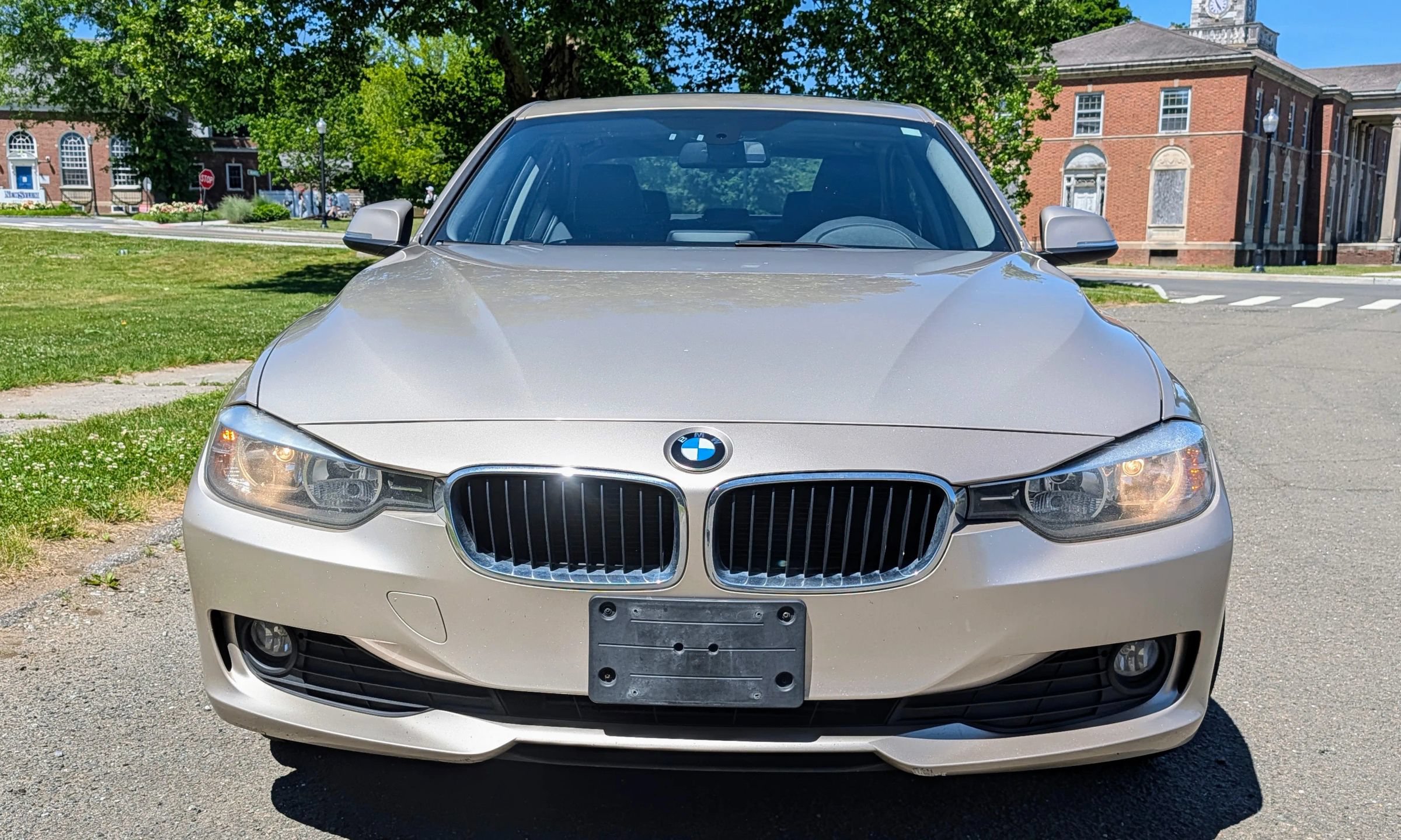 Used 2013 BMW 320i xDrive Sedan AWD/4WD image 8