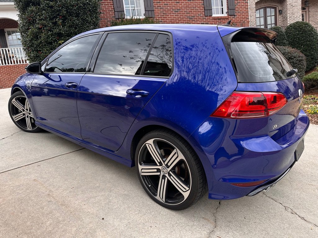 Used 2015 Volkswagen Golf R 4-Door image 9