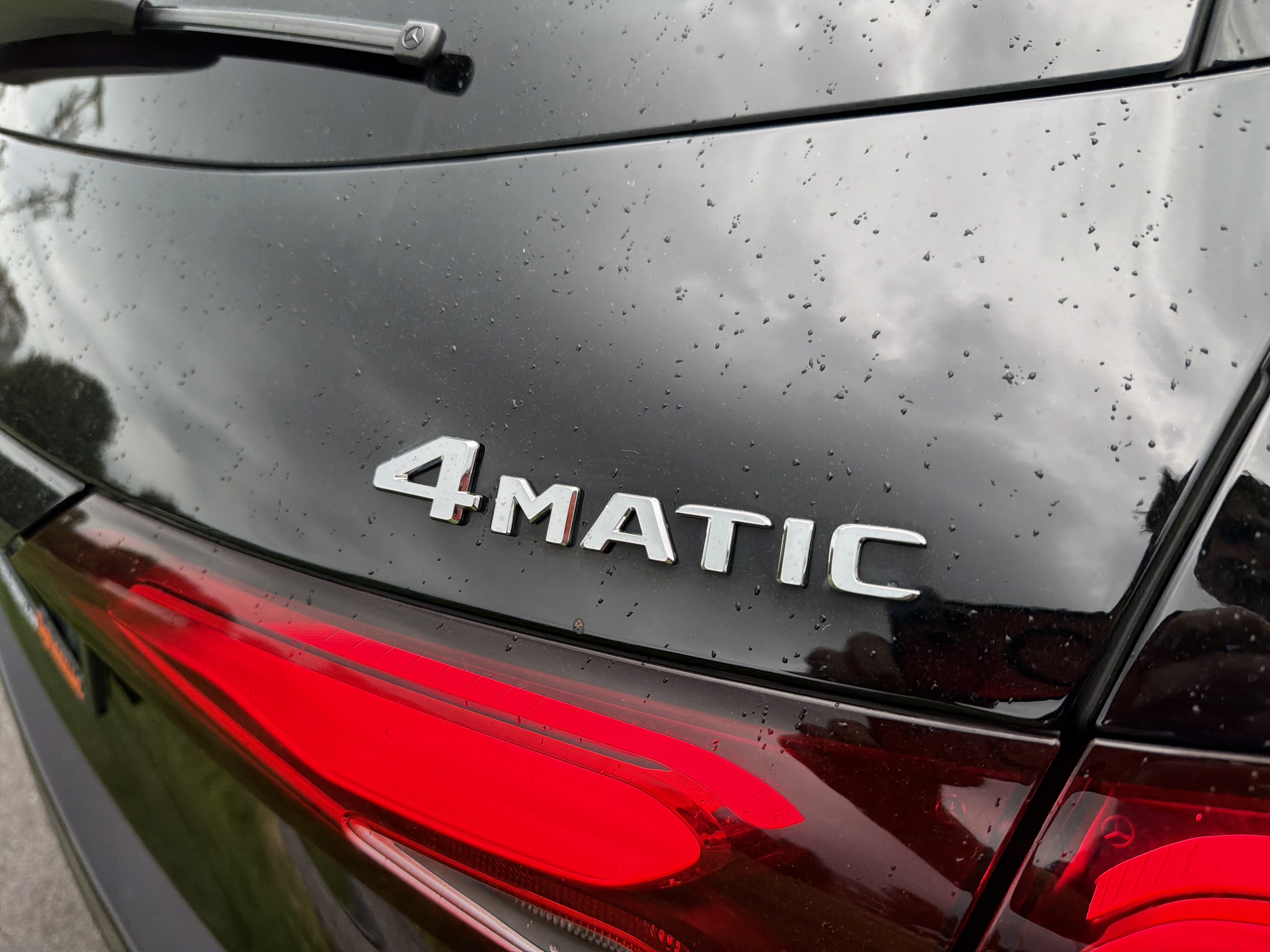 Used 2024 Mercedes-Benz GLC 300 4MATIC image 8