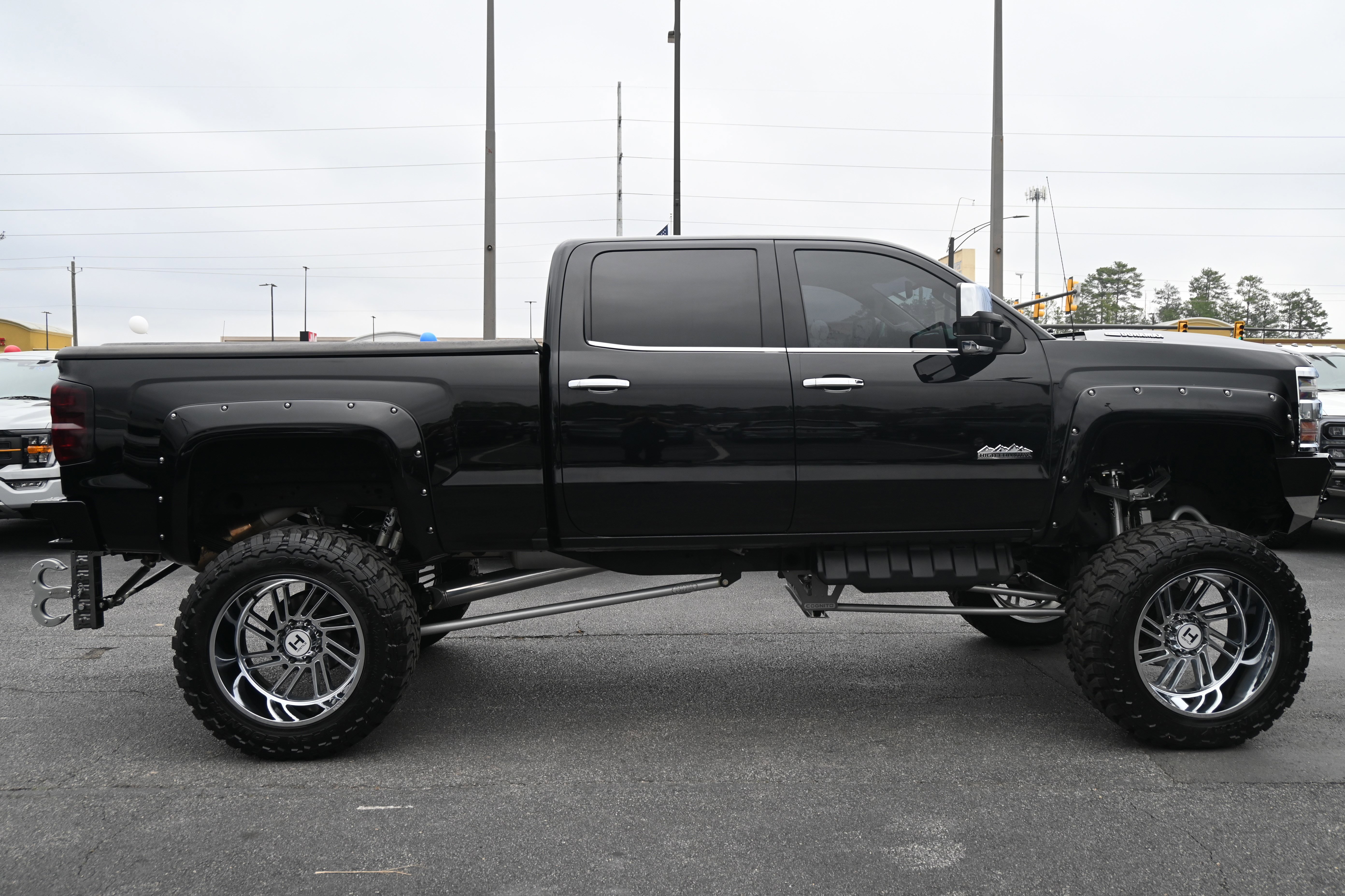 Used 2017 Chevrolet Silverado 2500 High Country w/ Duramax Plus Package image 15