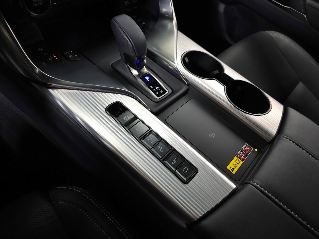 Used 2025 Lexus LX 700h F Sport image 35