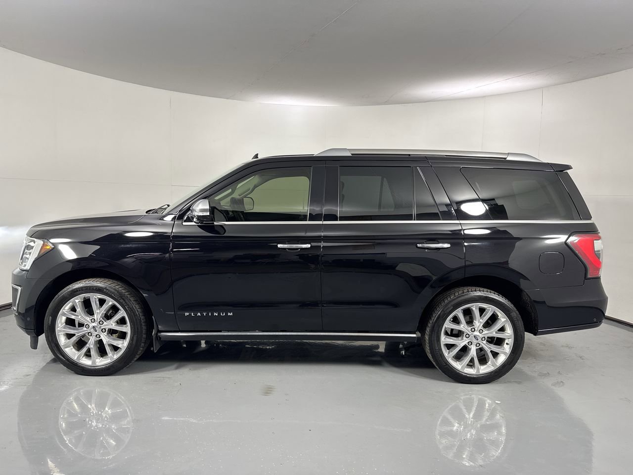 Used 2019 Ford Expedition Platinum image 30