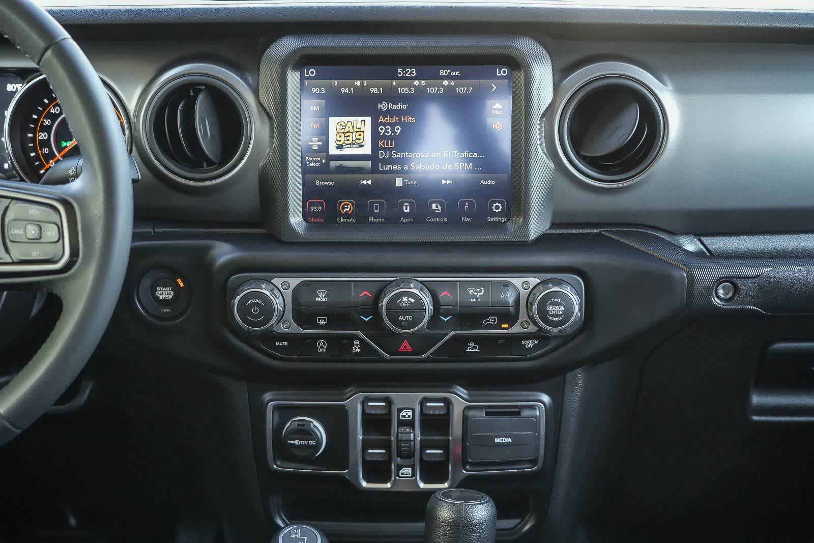 Used 2023 Jeep Gladiator Sport AWD/4WD image 13