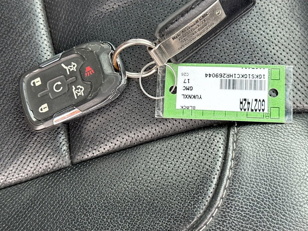 Used 2017 GMC Yukon XL SLT w/ Premium Edition image 42