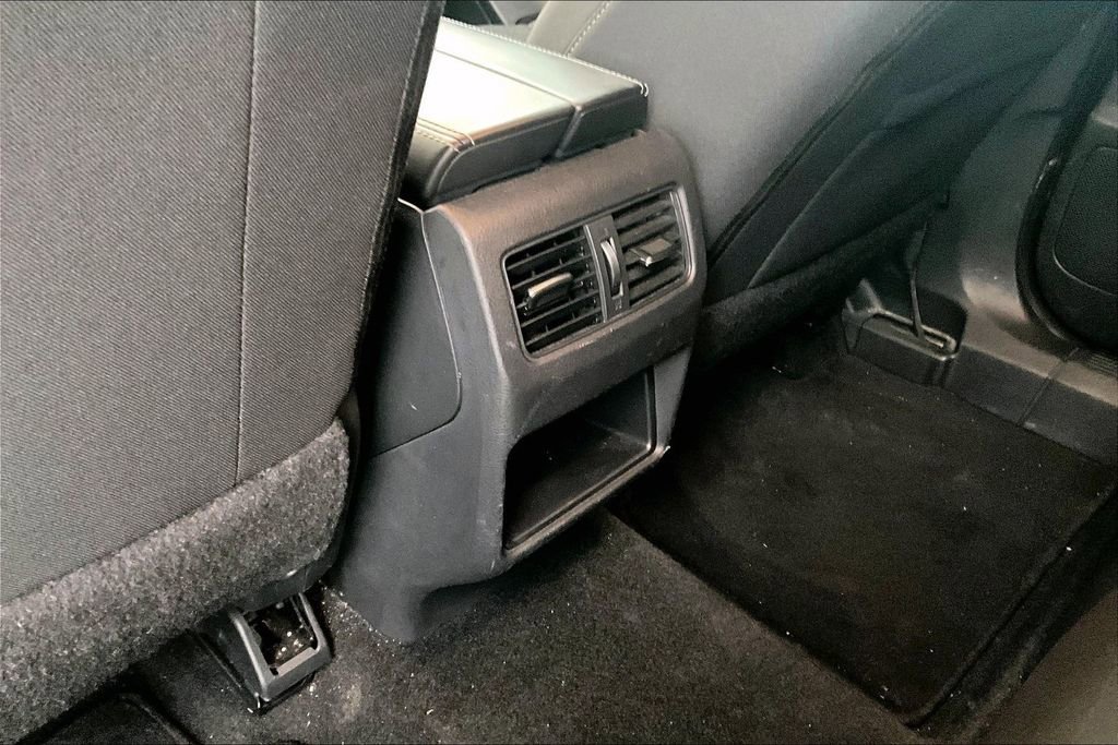 Used 2021 Nissan Rogue S image 31