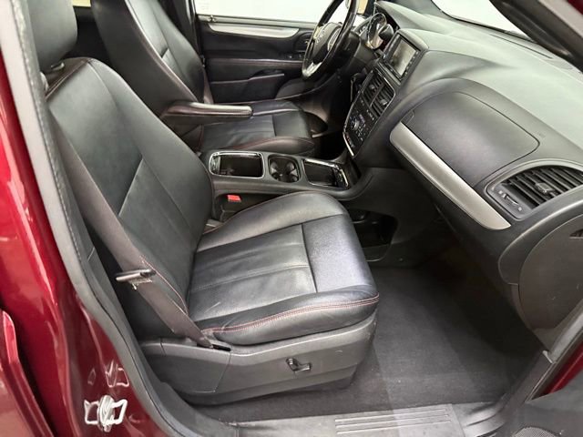 Used 2019 Dodge Grand Caravan GT image 29