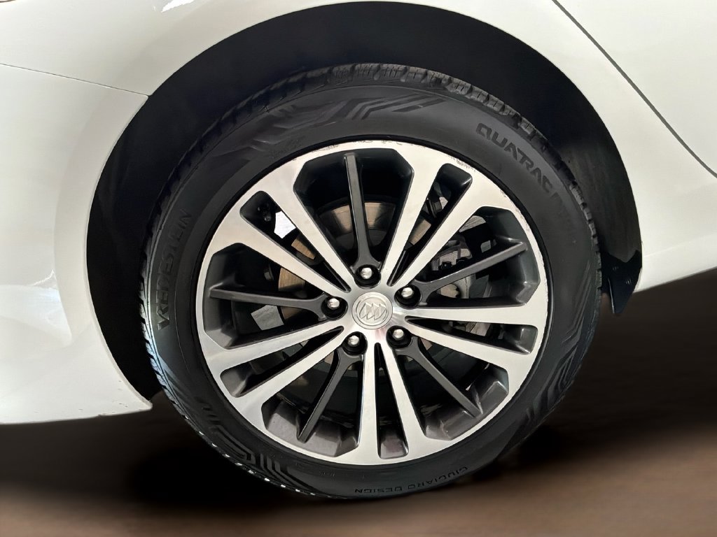 Used 2019 Buick Regal Preferred w/ Driver Confidence Package I FWD image 39