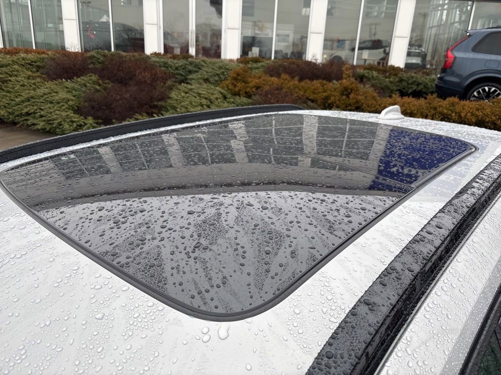 Certified 2023 Volvo XC40 B5 Plus w/ Driver Assist Package image 12