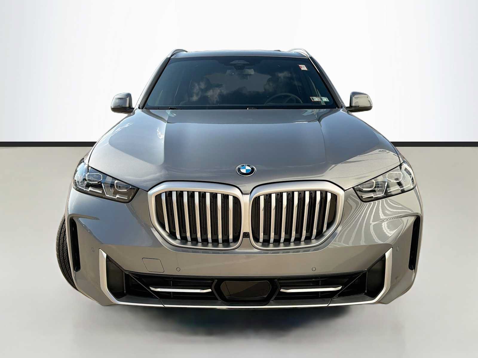 Used 2026 BMW X5 xDrive40i AWD/4WD image 2