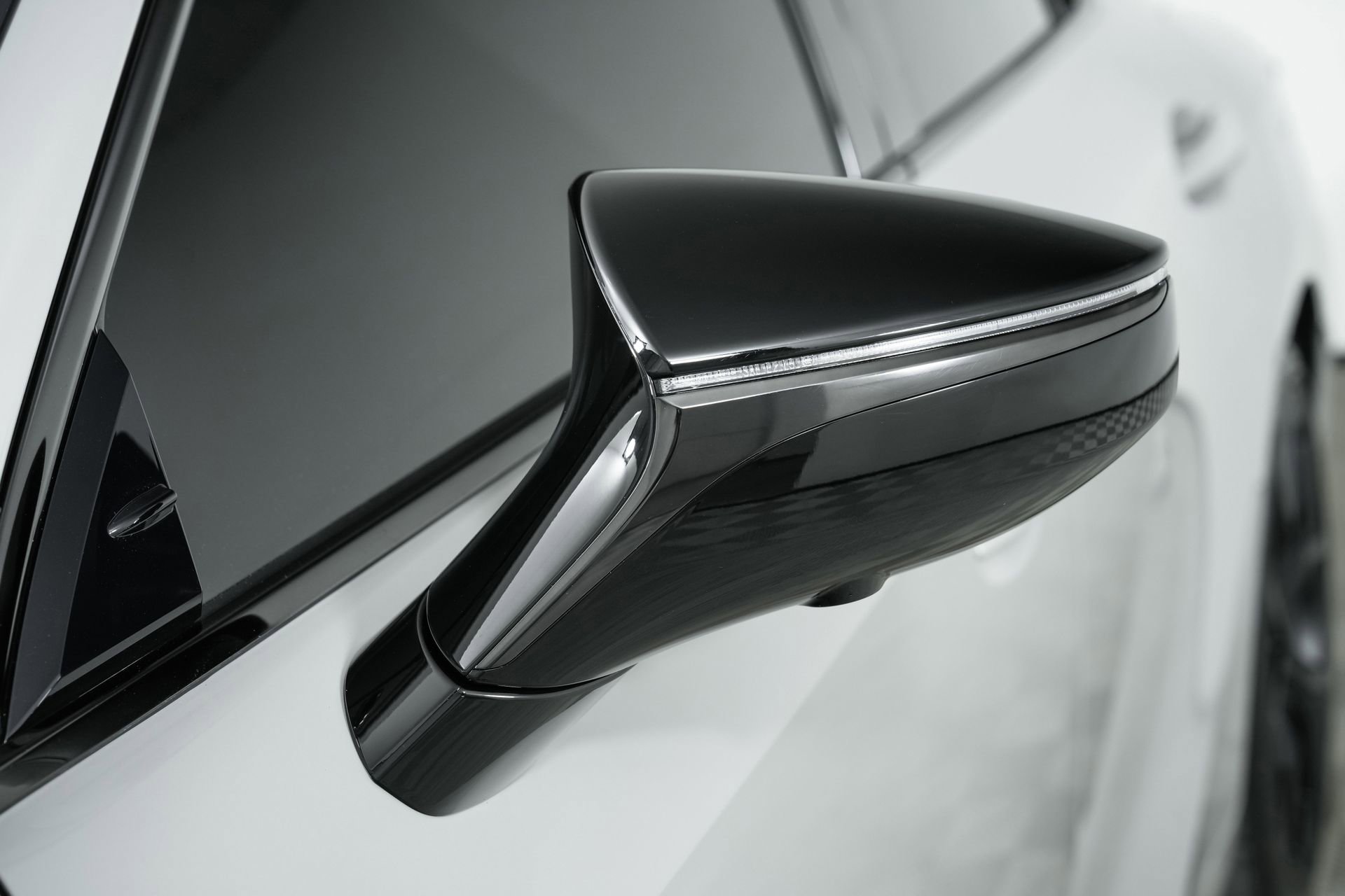 Used 2025 Lexus IS 500 w/ F-Sport Performance image 43