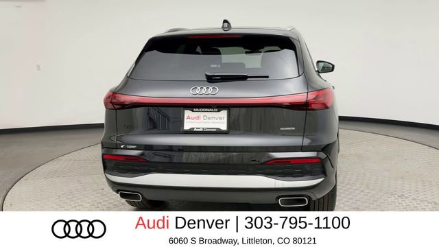 Used 2025 Audi Q5 Premium w/ Convenience Package image 3