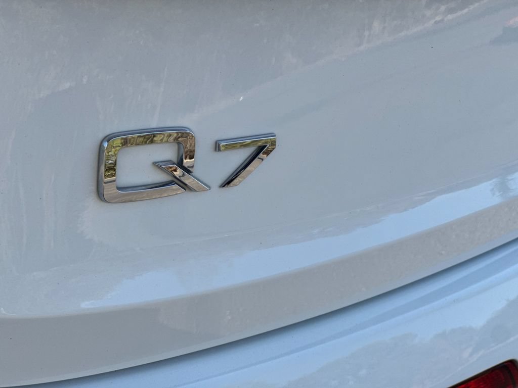 Used 2023 Audi Q7 3.0T Premium AWD/4WD image 38