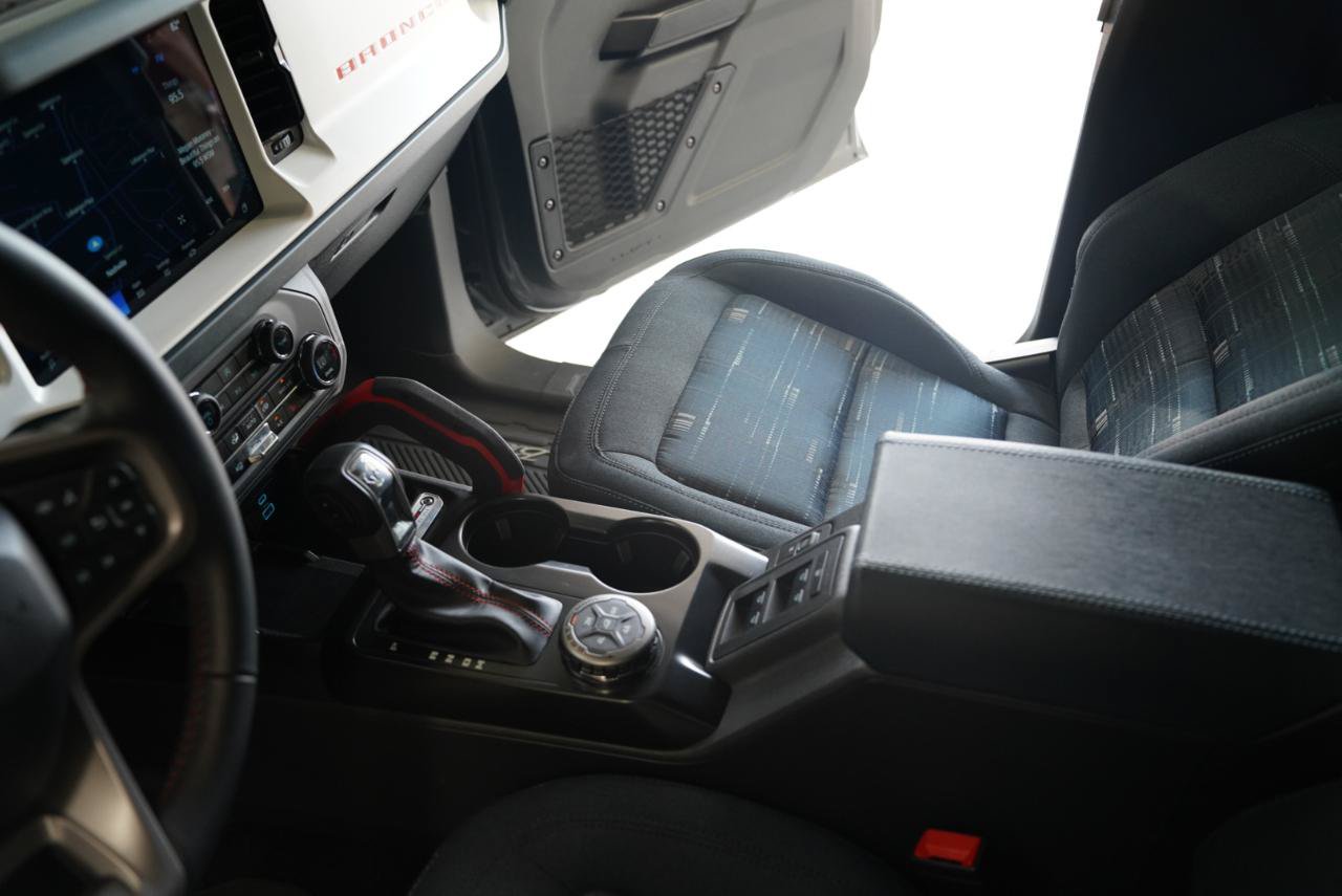 Used 2025 Ford Bronco Heritage Edition AWD/4WD image 20