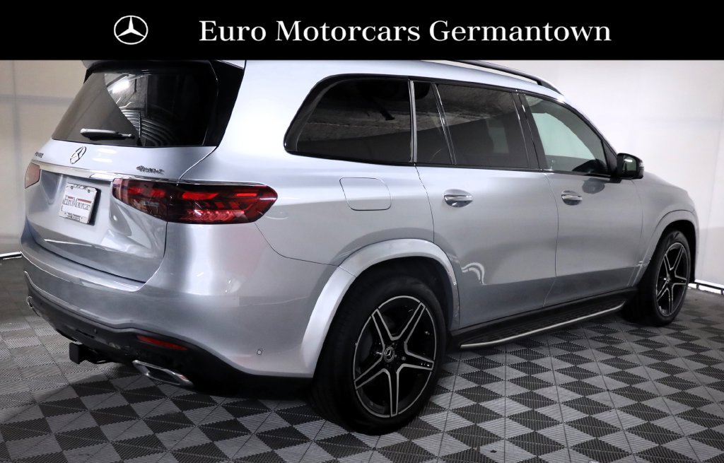Used 2025 Mercedes-Benz GLS 450 4MATIC image 6