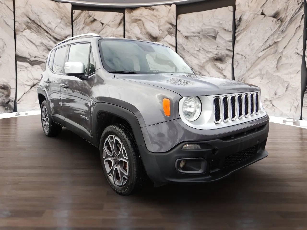 Used 2016 Jeep Renegade Limited AWD/4WD image 4