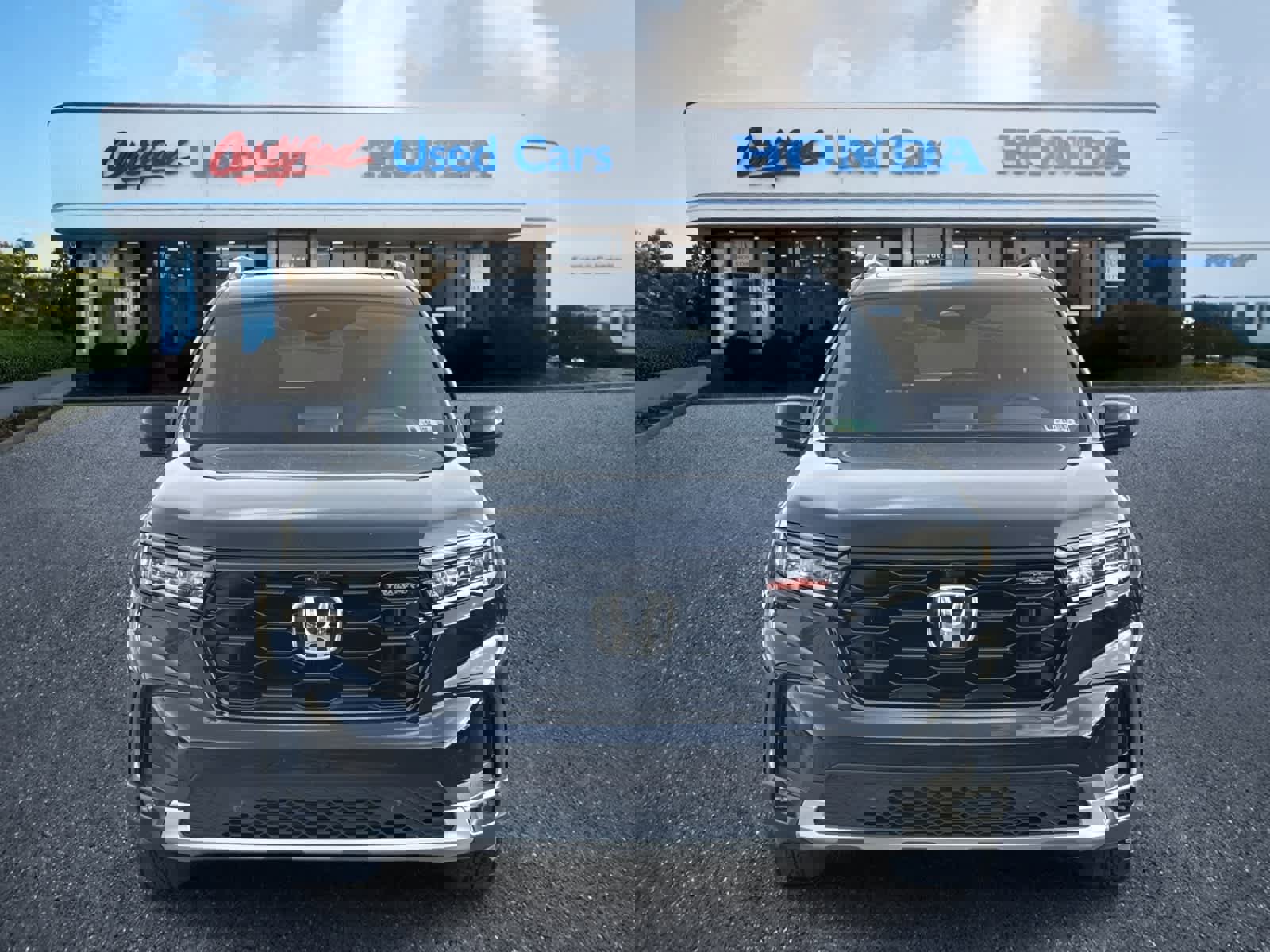 Used 2025 Honda Pilot TrailSport image 8