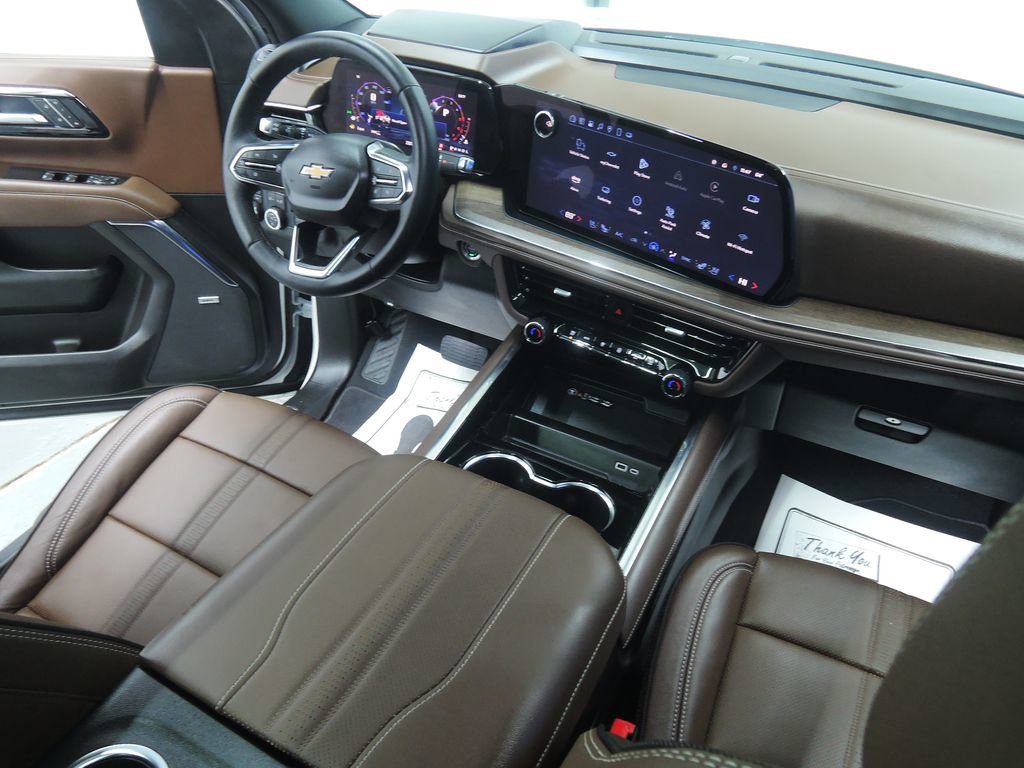 Used 2025 Chevrolet Tahoe High Country image 37