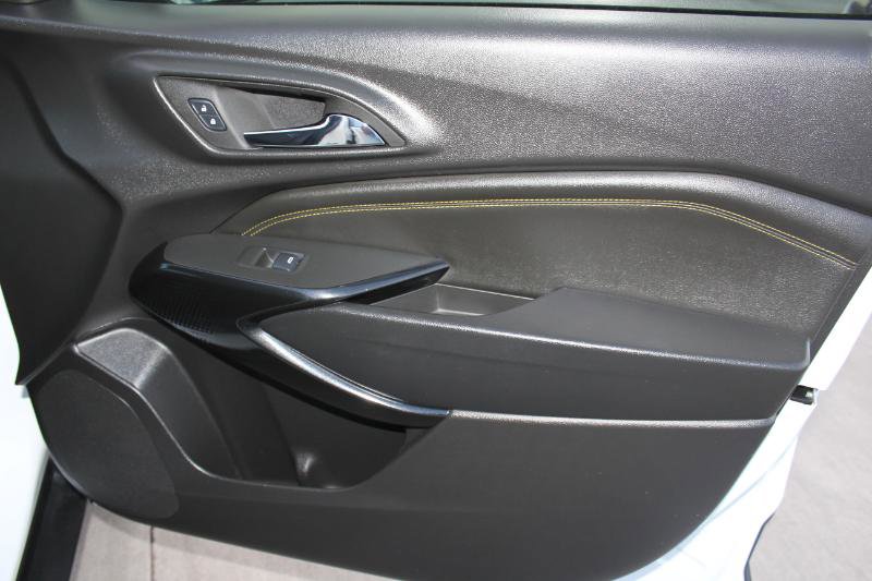 Used 2025 Chevrolet Trax LT image 21
