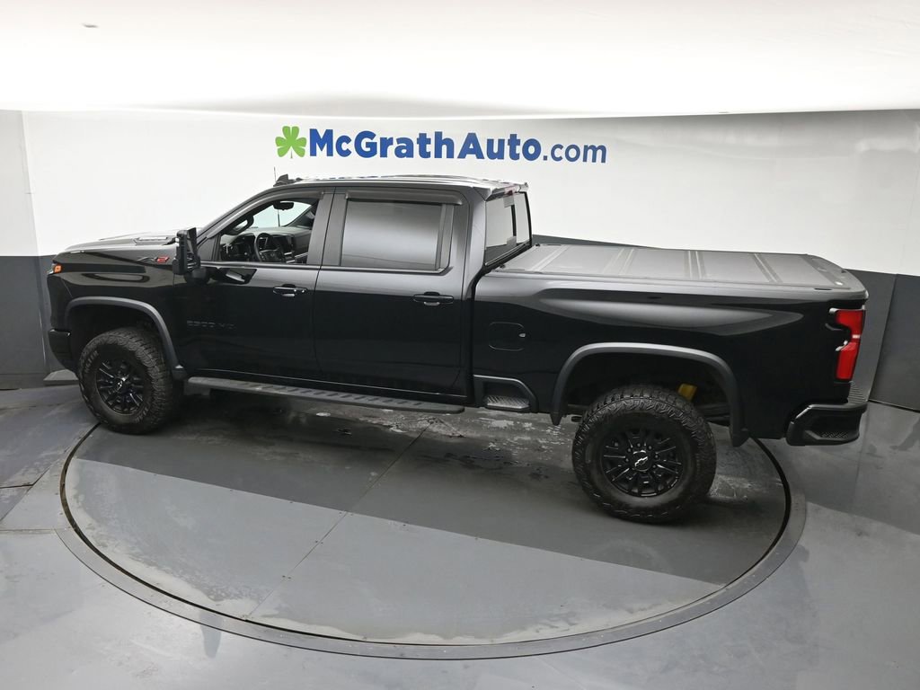Used 2024 Chevrolet Silverado 2500 ZR2 w/ Technology Package AWD/4WD image 23