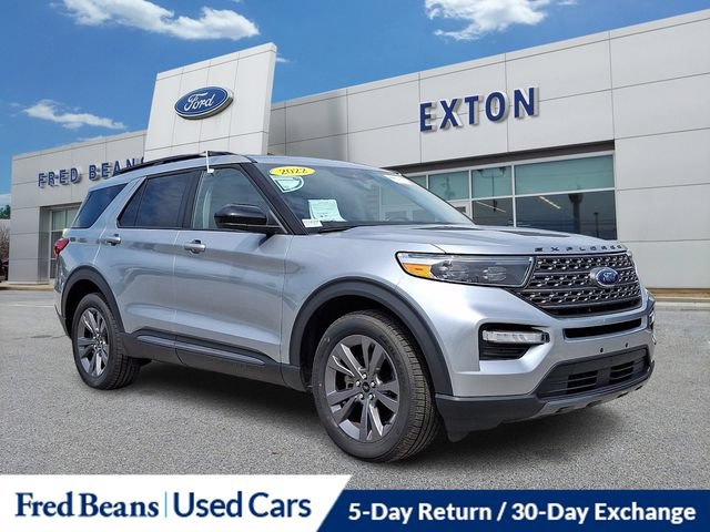 Certified 2022 Ford Explorer XLT w/ Equipment Group 202A AWD/4WD image 1