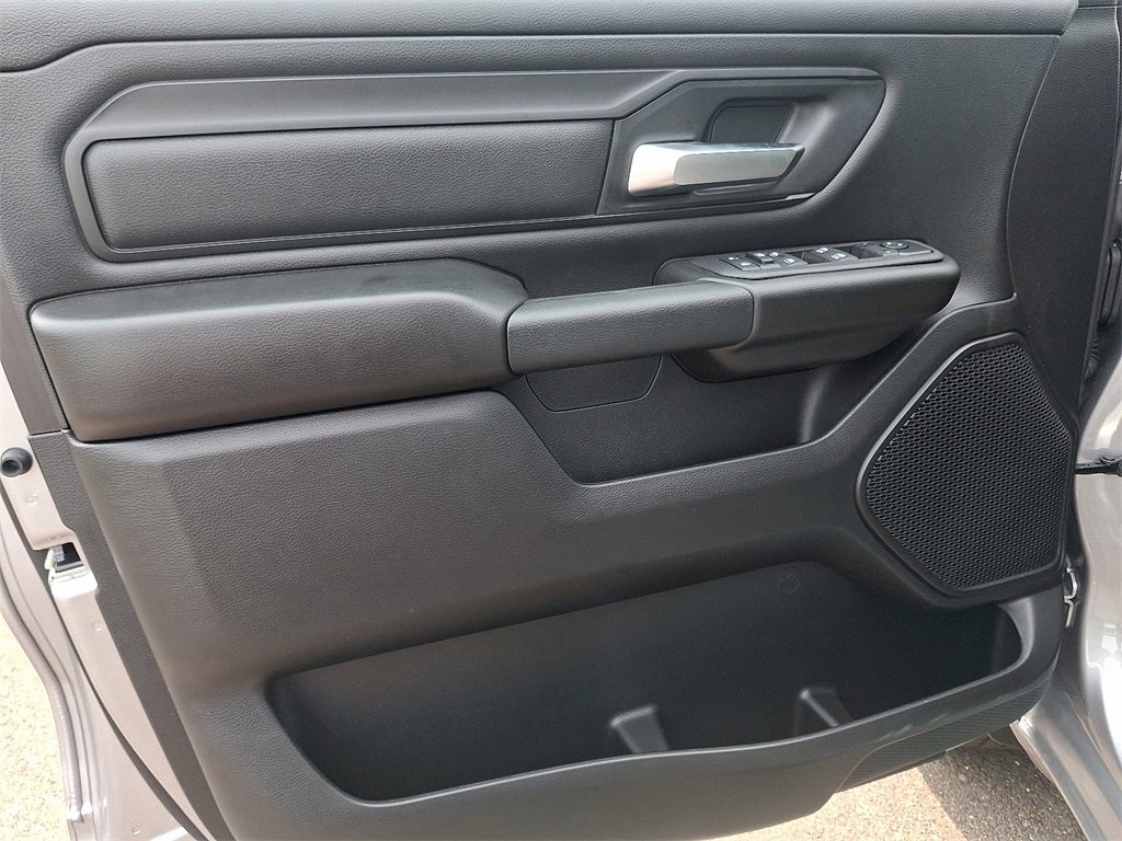 New 2025 RAM 1500 Tradesman w/ Night Edition image 8