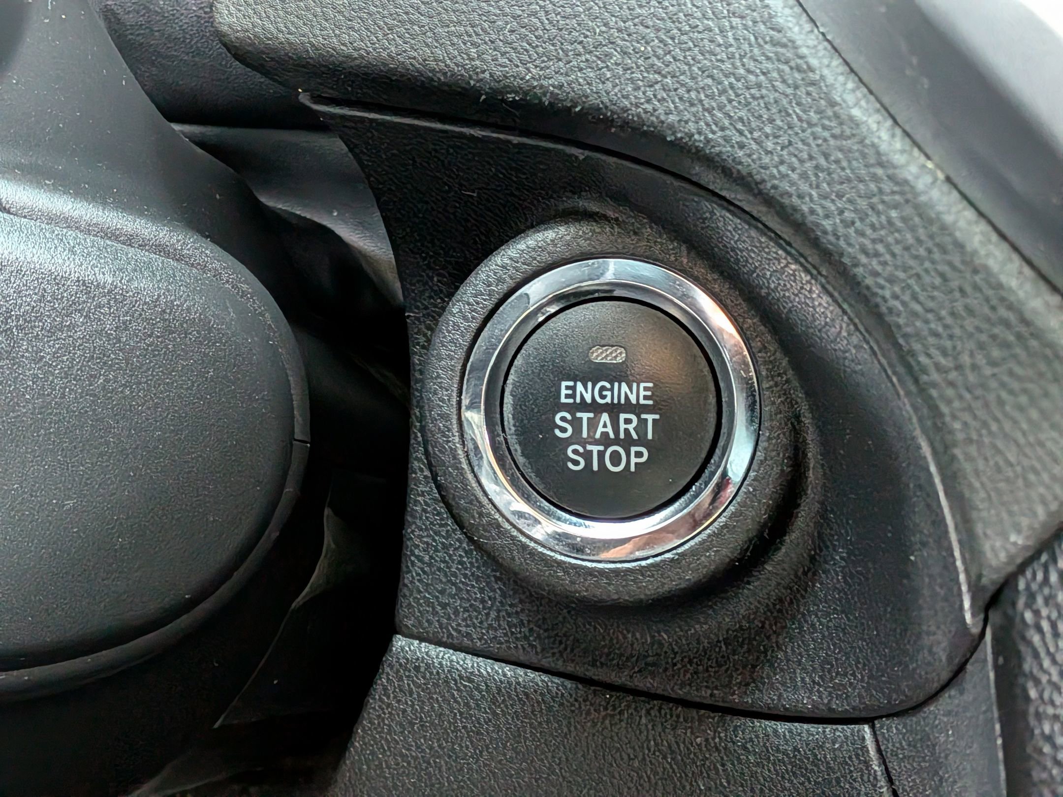 Certified 2022 Subaru Ascent Limited w/ Technology Package image 25