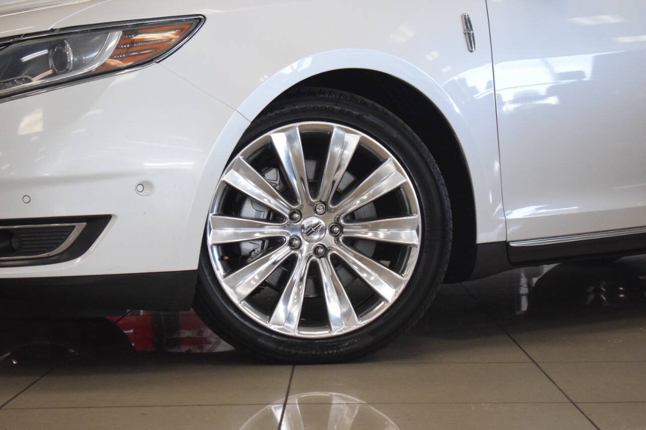 Used 2013 Lincoln MKS AWD image 15