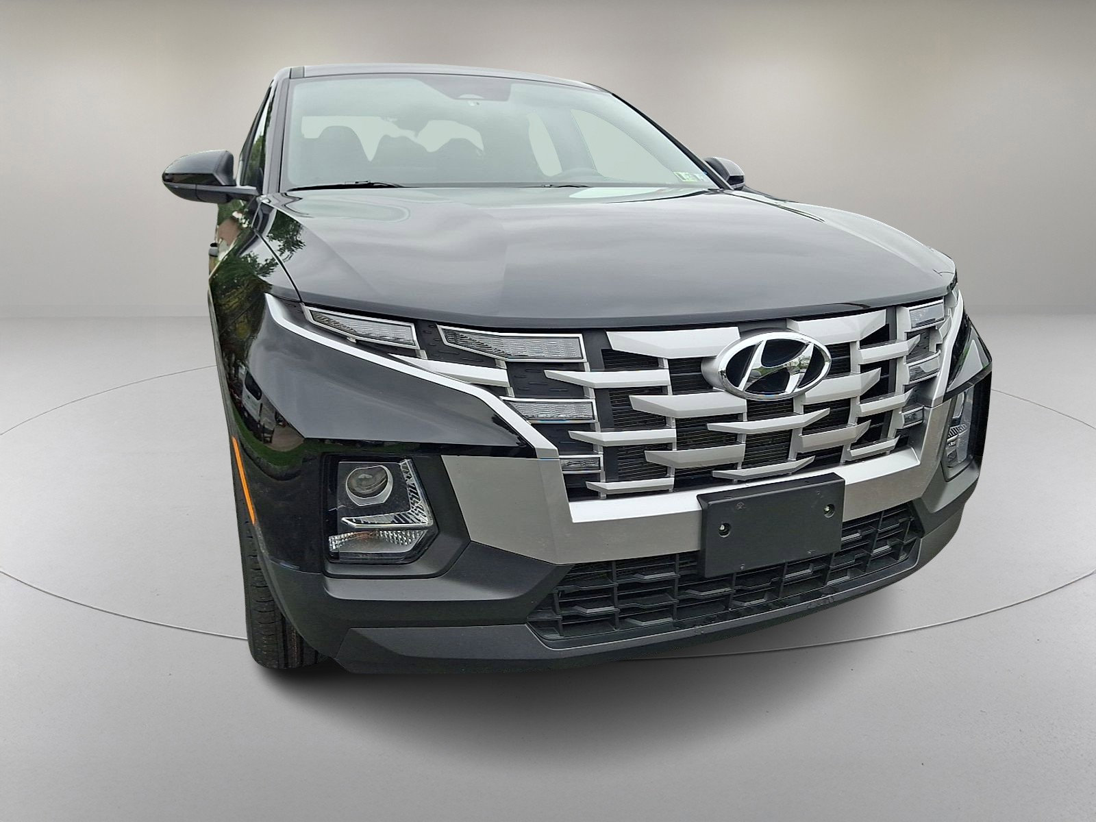 Certified 2022 Hyundai Santa Cruz SE image 2