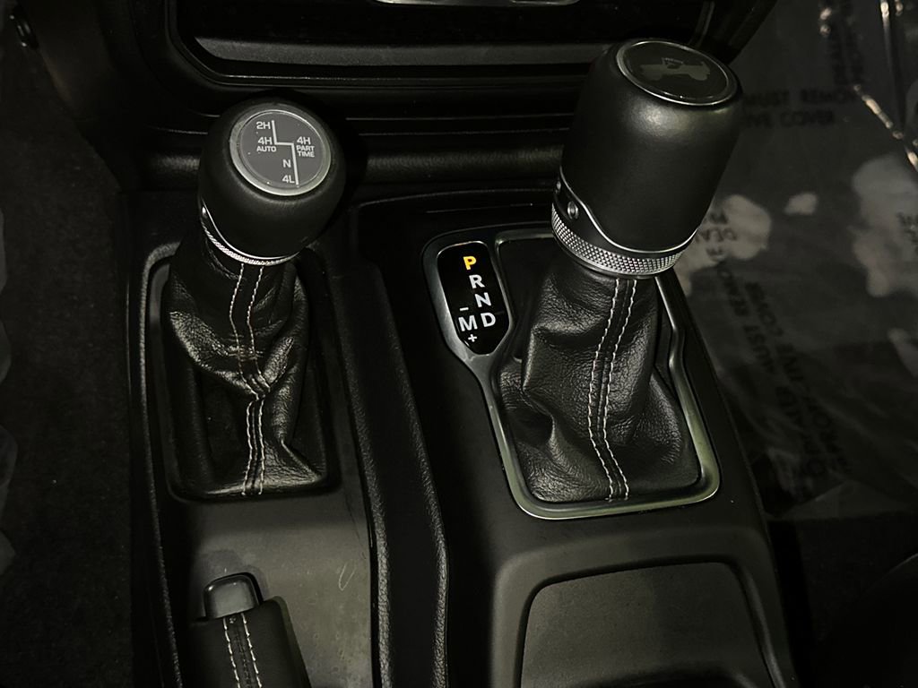 Used 2023 Jeep Wrangler Unlimited Sahara w/ Cold Weather Group image 26