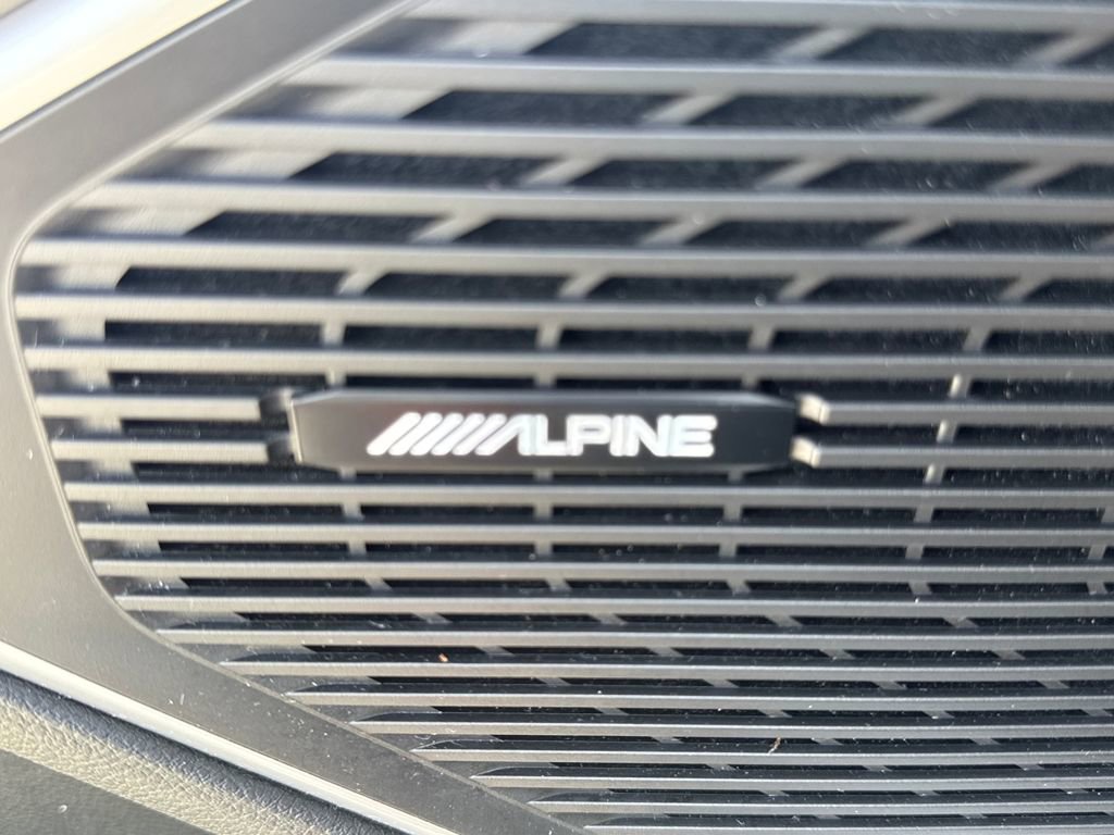 Used 2024 Jeep Wagoneer Series II w/ Flexible Seating Group image 26