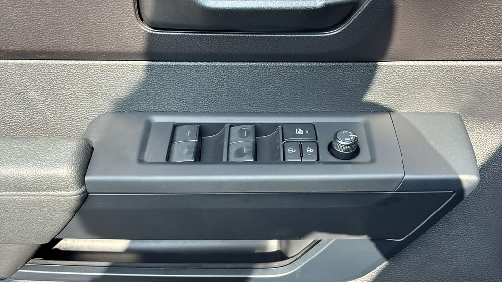 New 2026 Toyota Tundra SR AWD/4WD image 7