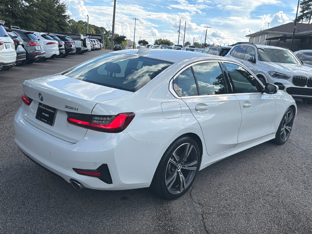 Used 2022 BMW 330i Sedan w/ Premium Package 2 RWD image 7
