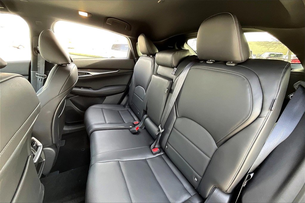 New 2025 INFINITI QX55 Essential image 10