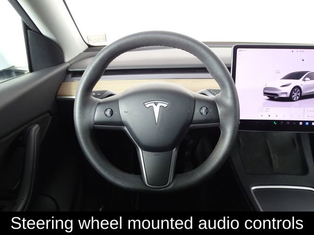 Used 2022 Tesla Model Y Long Range image 22