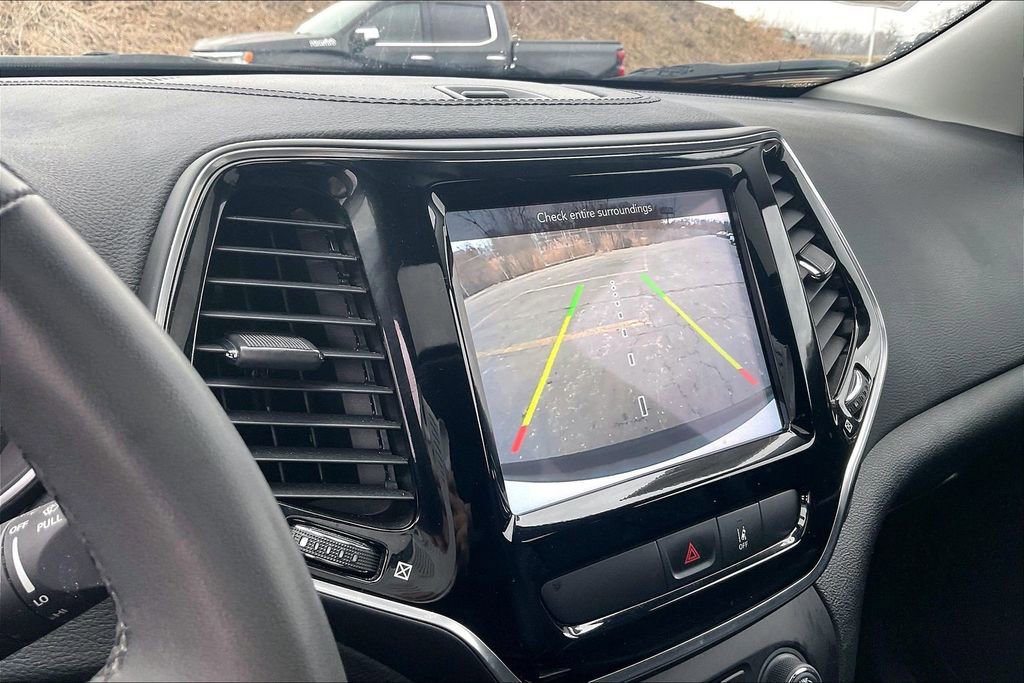 Used 2022 Jeep Cherokee Limited image 17