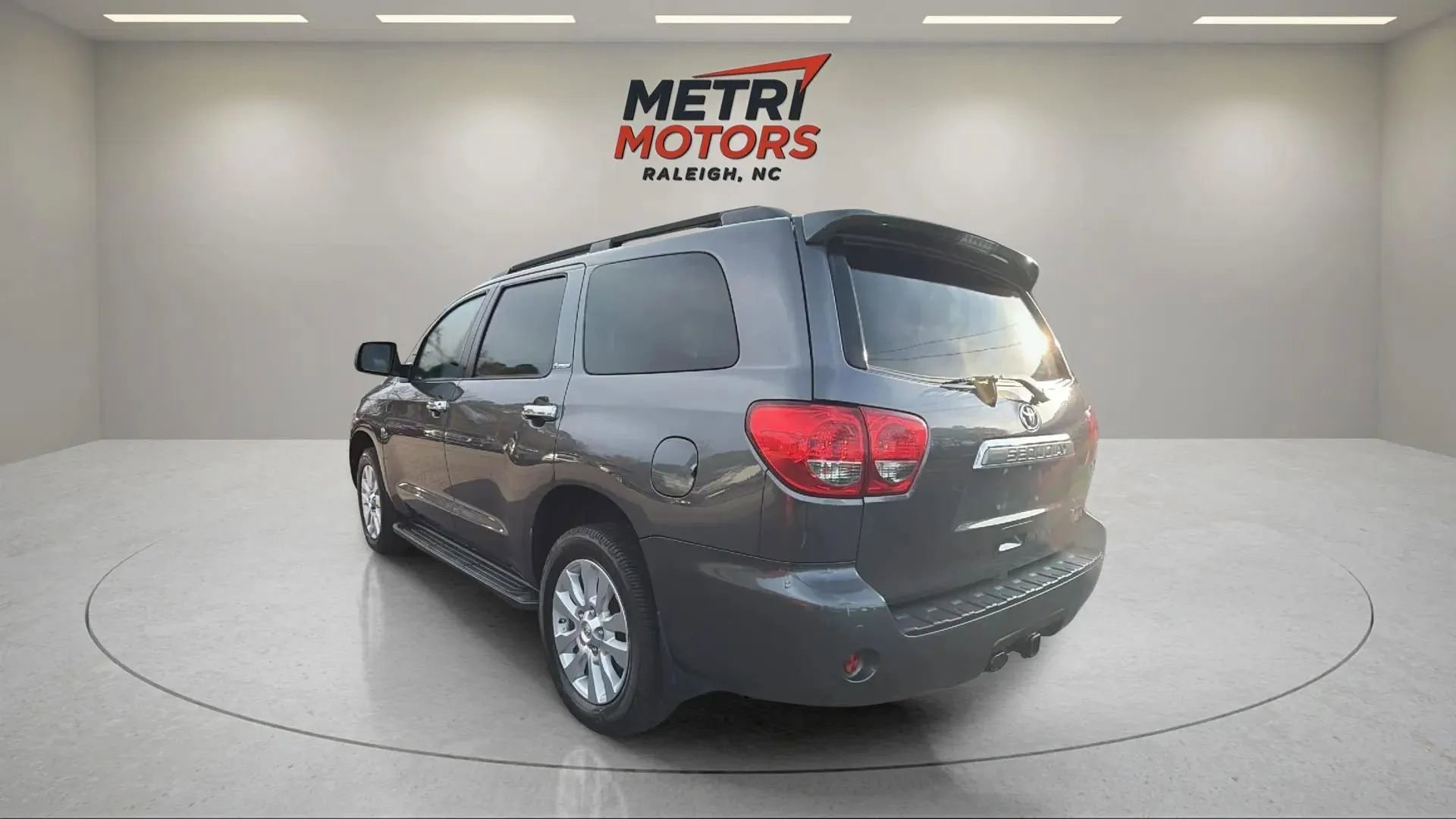 Used 2016 Toyota Sequoia Platinum image 7