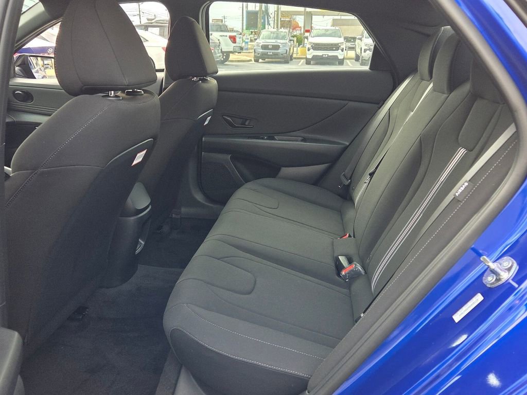 New 2025 Hyundai Elantra Sport image 6