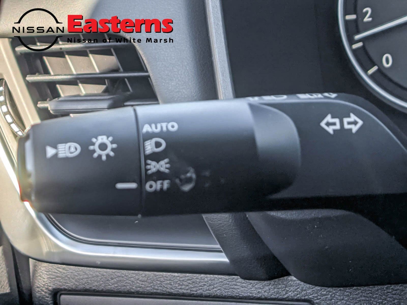 New 2025 Nissan Rogue S image 30