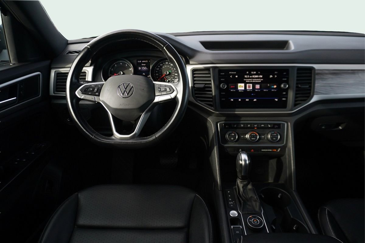 Used 2020 Volkswagen Atlas Cross Sport SE w/ Towing Package image 23