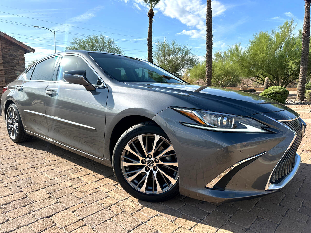 Used 2020 Lexus ES 350 w/ Luxury Package image 1