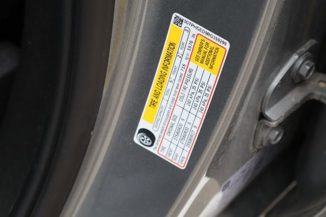 Used 2024 GMC Sierra 1500 Denali RWD image 32